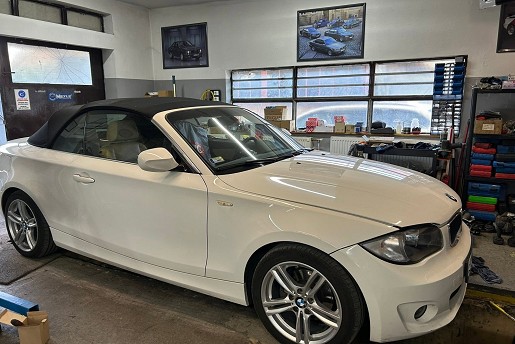 BMW E88 128i USA